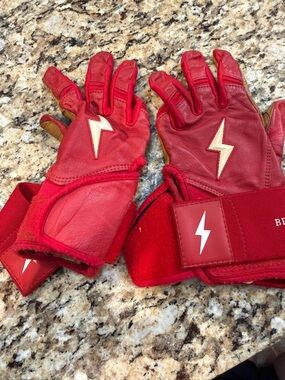 Bruce bolt Red batting Gloves